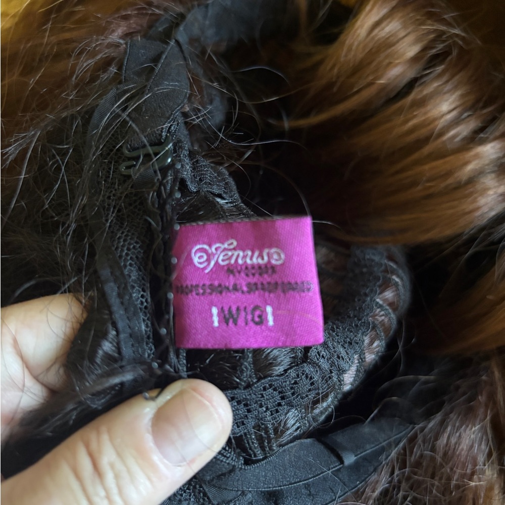 Auburn Wavy Long Wig with Black Ombre on bottom section (ALC01) - Picture 4 of 4